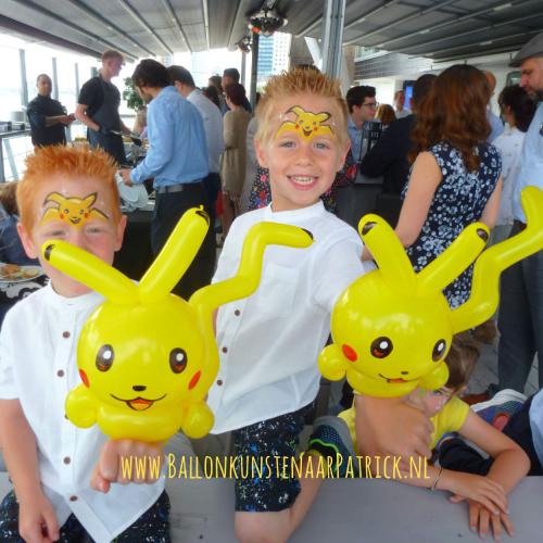 Twee, of eigenlijk vier pikachu's!